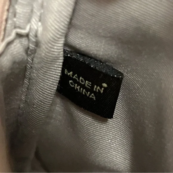 RARE Vintage Coach Pink Chelsea Waverly Heart Wristlet White Y2K Coated Canvas - Picture 6 of 9